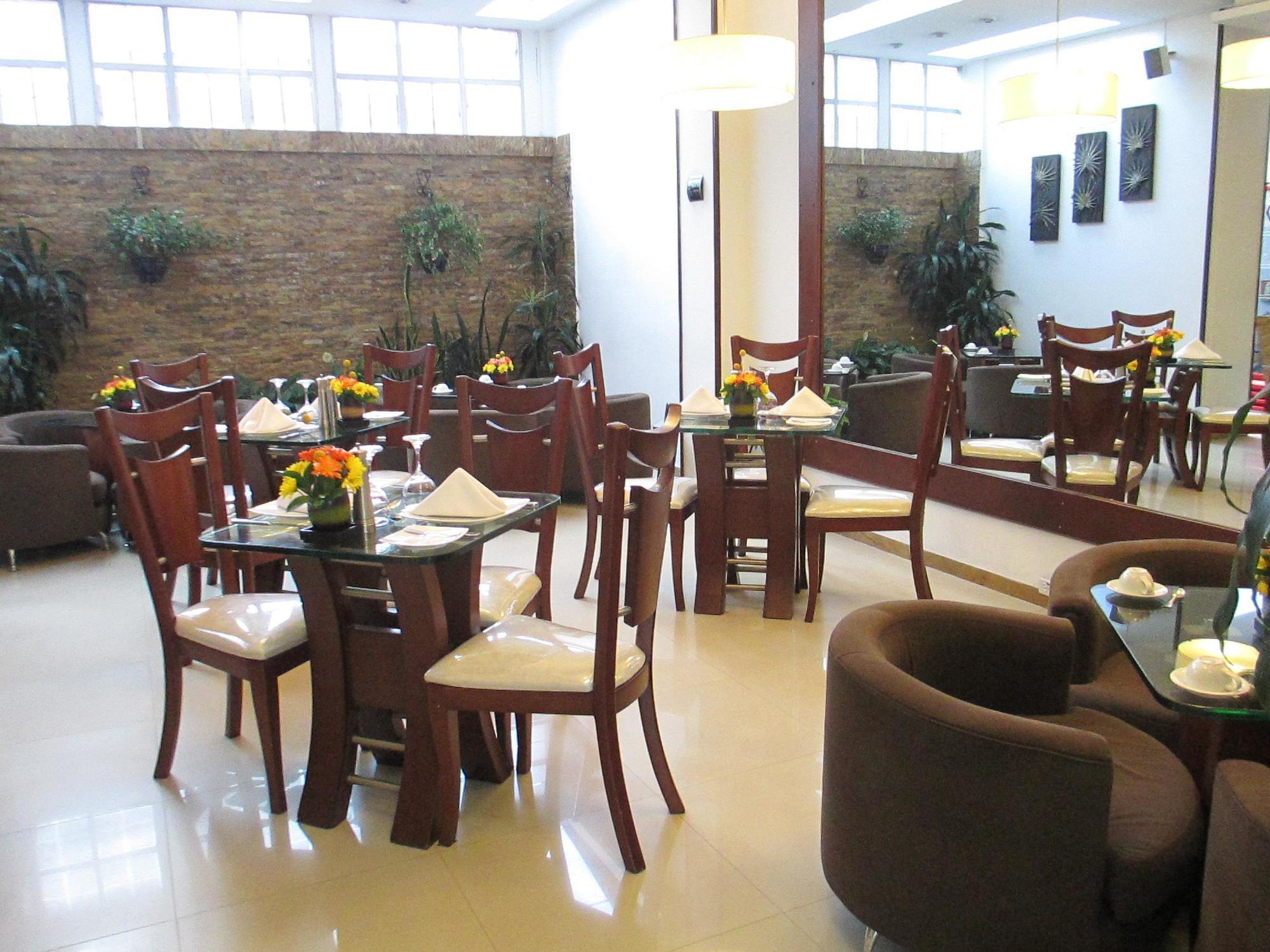 Hotel Platinum Suite Богота Екстериор снимка